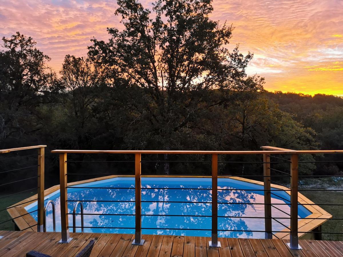 Maison typique périgourdine avec piscine Paulin Extérieur photo