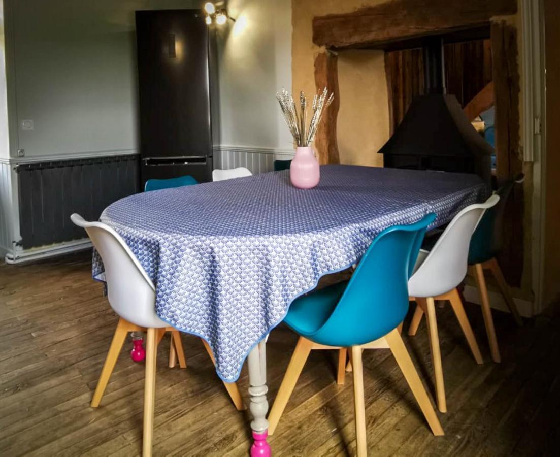 Maison typique périgourdine avec piscine Paulin Extérieur photo