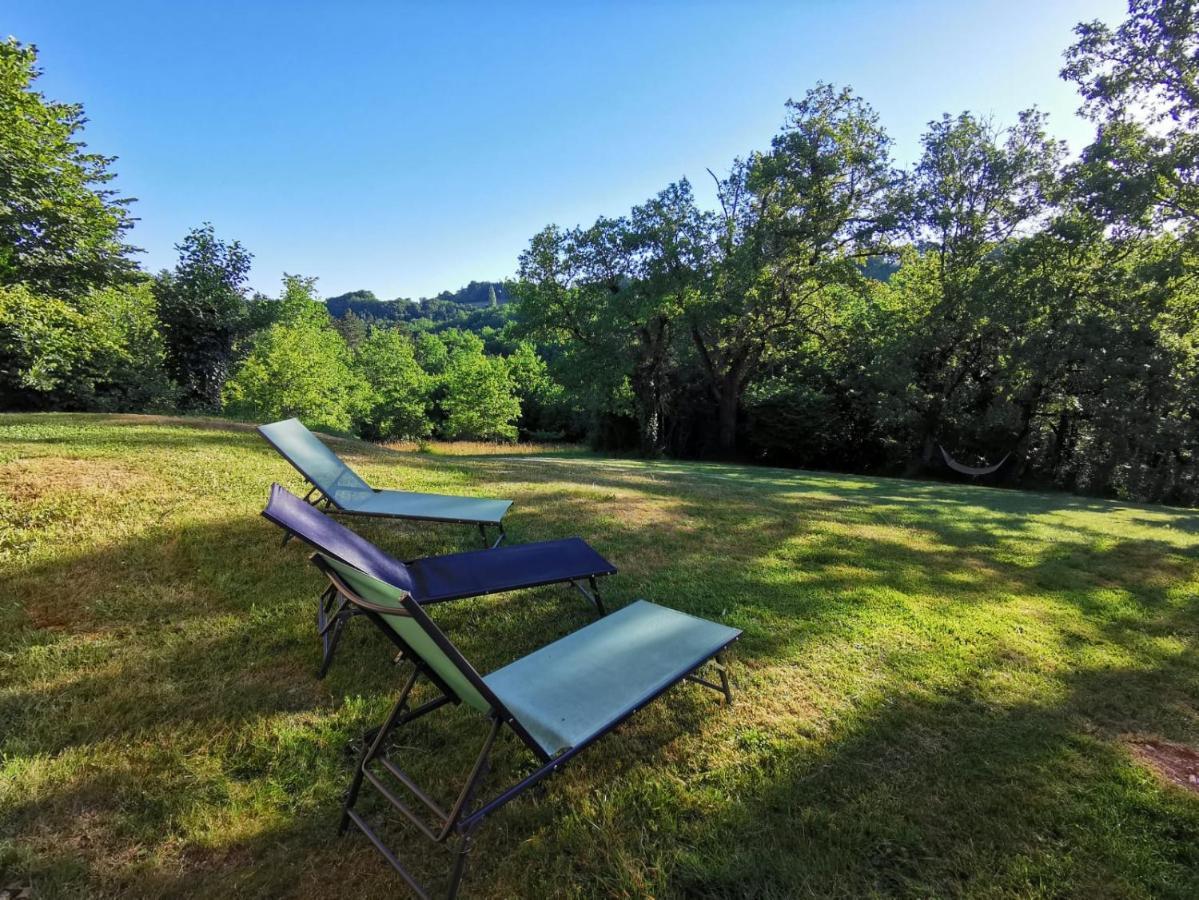 Maison typique périgourdine avec piscine Paulin Extérieur photo