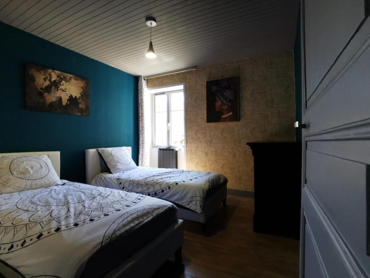 Maison typique périgourdine avec piscine Paulin Extérieur photo