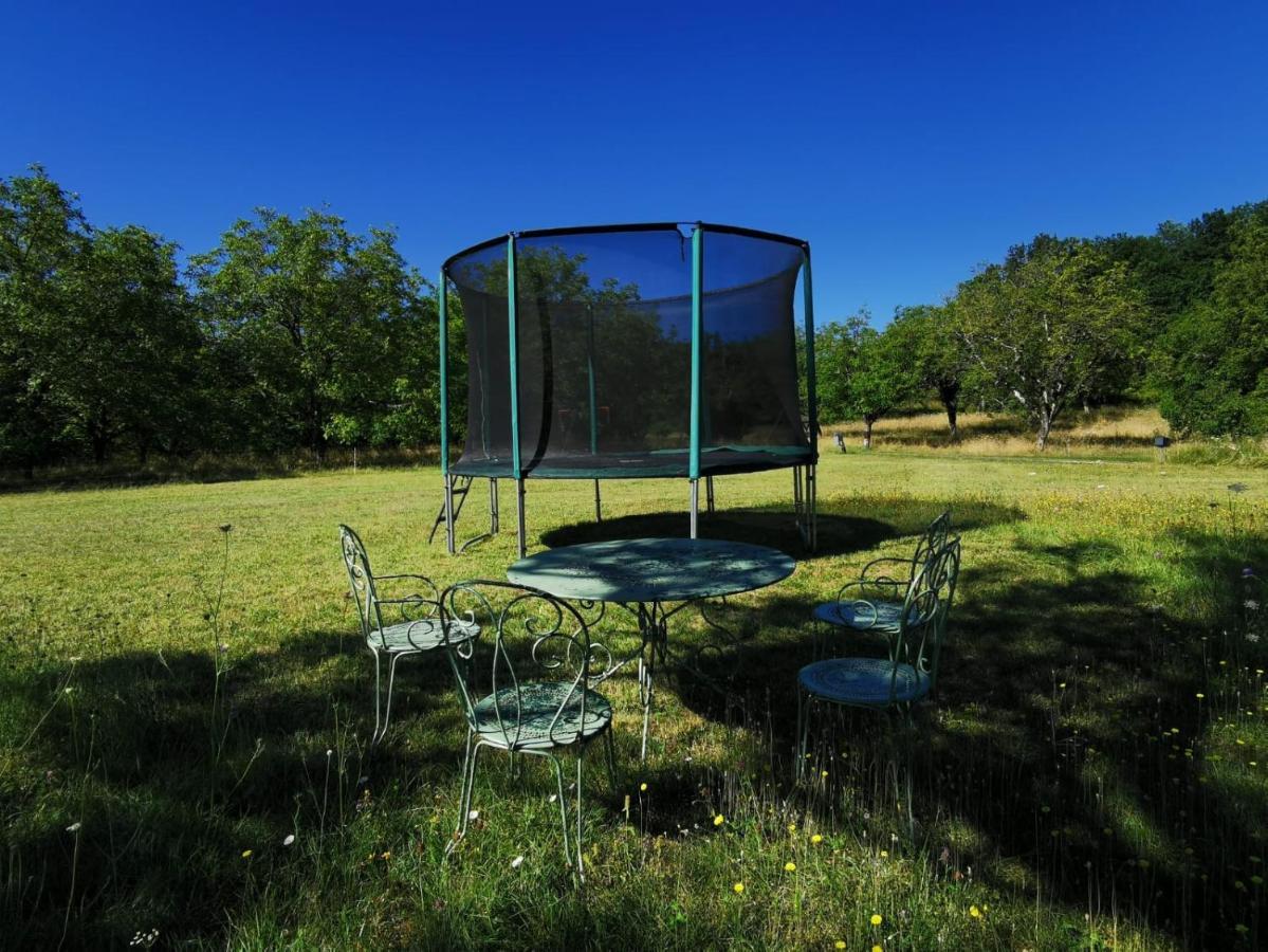 Maison typique périgourdine avec piscine Paulin Extérieur photo